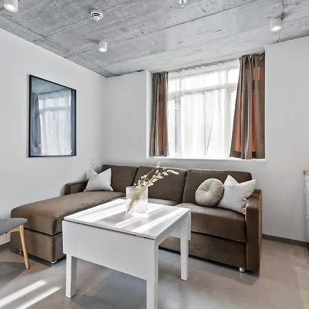 Aalesund アパートホテル オーレスン